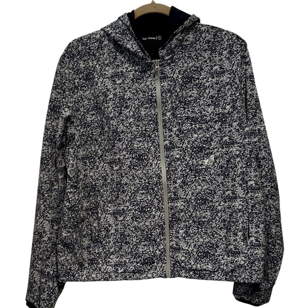Outdoor Voices Navy and White Jacket size small